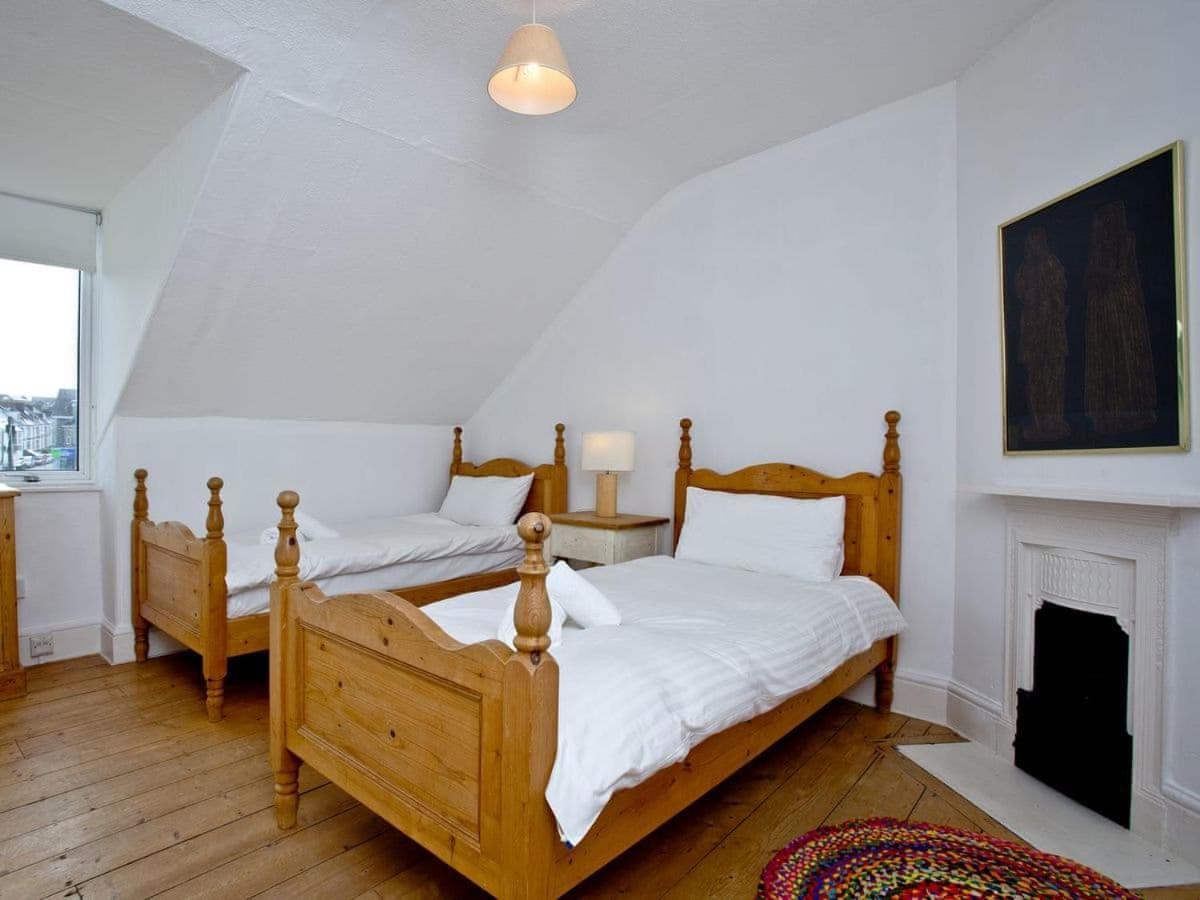 Hobart House Holiday home *